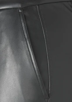 Coole Lederimitat-Hose, elastisch