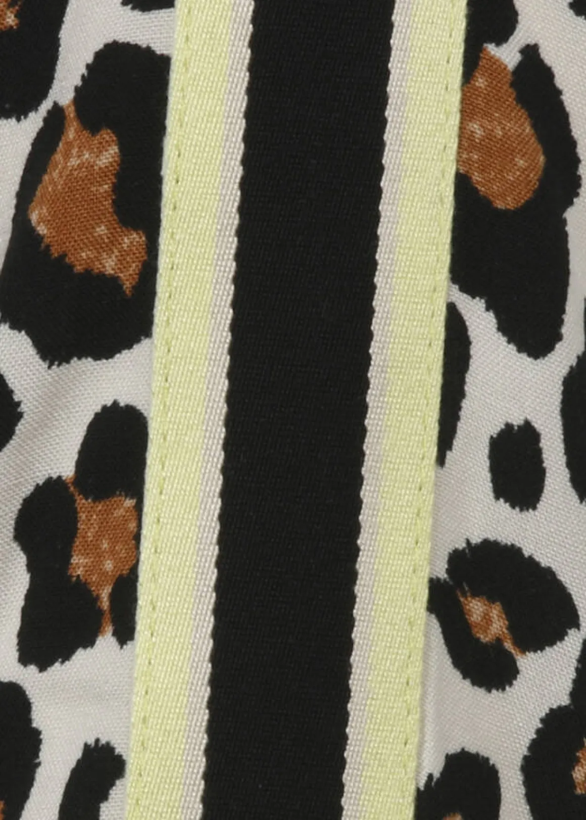 Edel fließende Viskose-Bluse Leo-Print