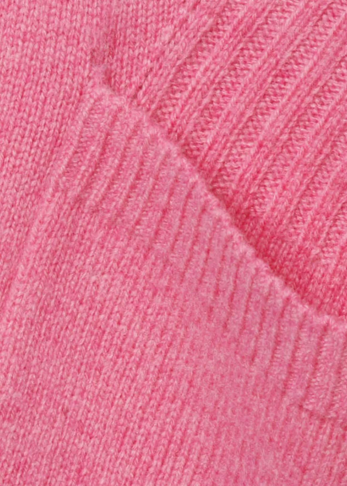 Feminine Strickjacke in unifarbenem Stoff