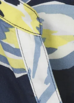 Fließende Viskosebluse mit floralem Allover-Print