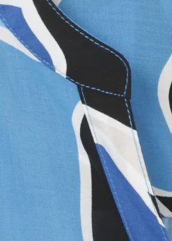 Fließende Viskose-Bluse mit floralem Allover-Print