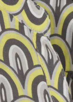 Klassische Bluse mit Allovermuster