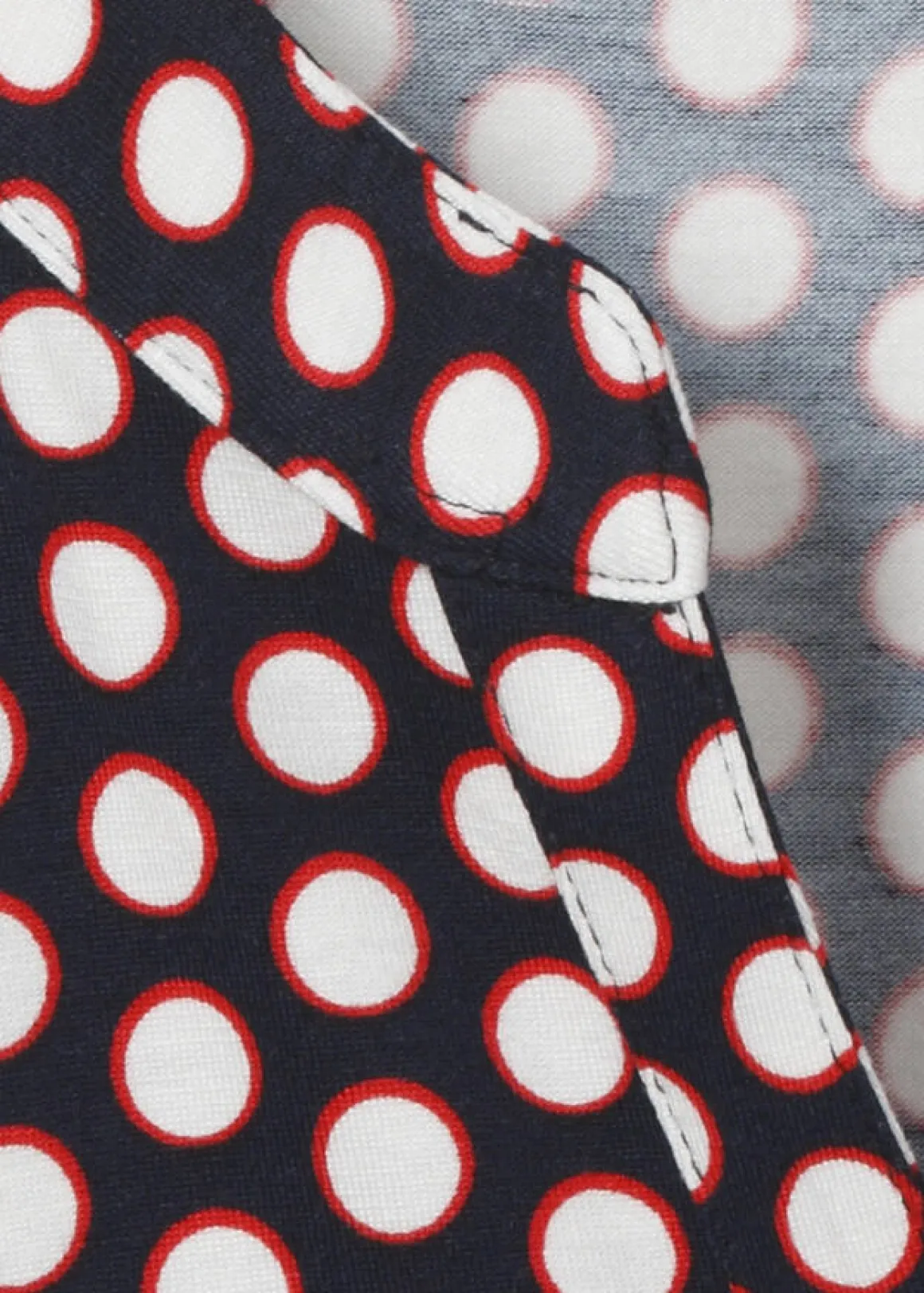 Langarmshirt mit Gummizugsaum