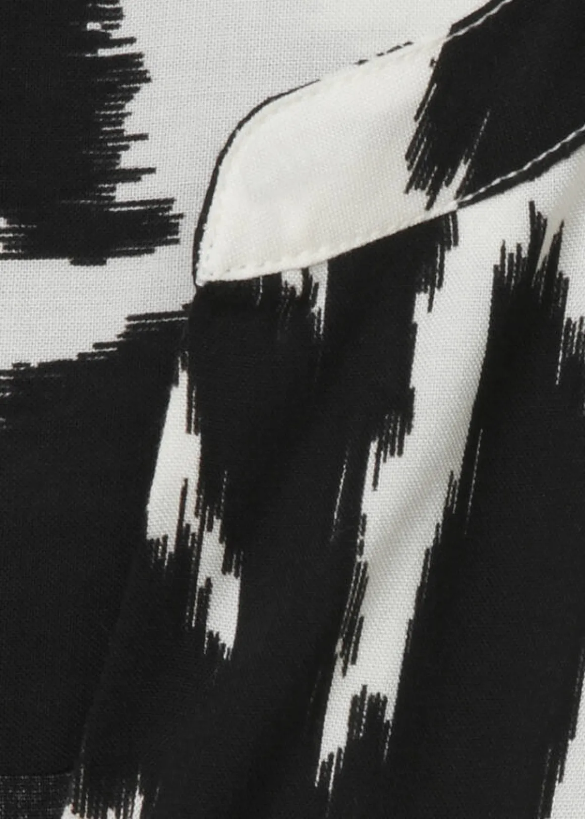 Lange 3/4-Arm Viskose-Tunika mit Allover-Print