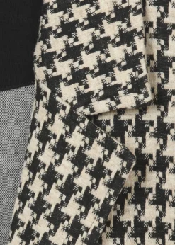 Revers-Blazer im angesagten Jacquardmuster