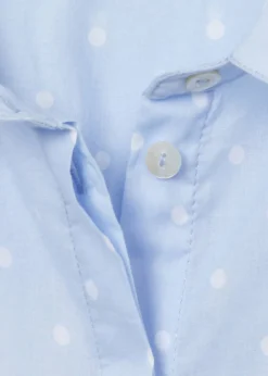 Verspielte Bluse mit gepunktetem Allover-Muster