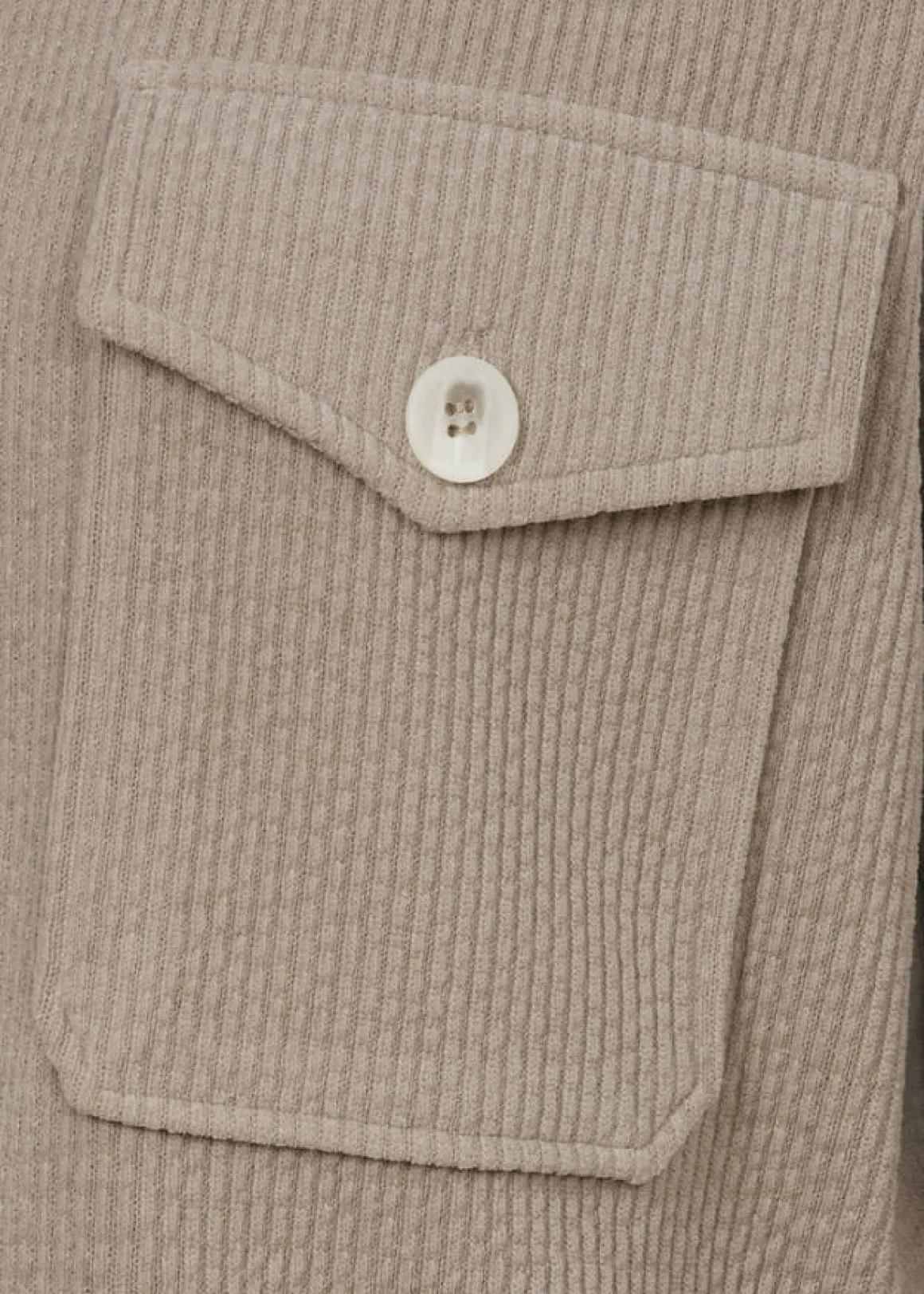 Warme Hemdbluse mit Strukturmuster